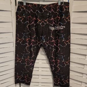Lucy Locket Loves Black Multicolored Lightening Capri Workout Leggings Size XL